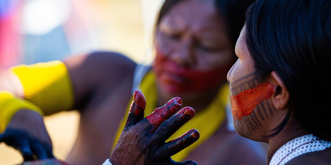 Indígenas acampam em Brasília à espera da decisão sobre Marco Temporal