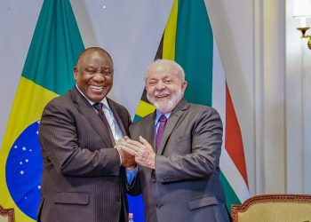 Em Paris, Lula se reúne com presidentes da África do Sul e de Cuba