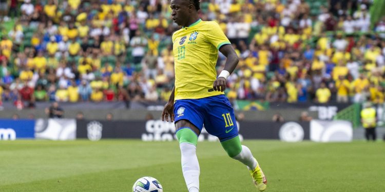 Brasil permanece na 3ª posição do ranking de seleções da Fifa