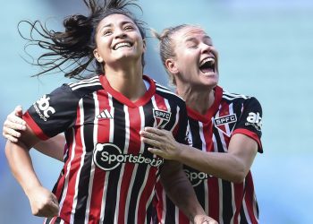 Brasileiro Feminino: São Paulo derrota Palmeiras e alcança semifinal