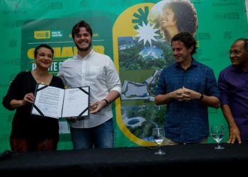 Bruno assina contrato e garante construção do novo Parque Evaldo Cruz. Obra ampliará área do São João
