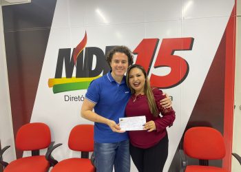 Prefeita de Riachão, Da Luz assina ficha de filiação ao MDB  