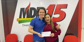 Prefeita de Riachão, Da Luz assina ficha de filiação ao MDB  