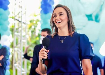 Em Campina Grande, Ana Claudia diz que nome está à disposição da chapa de Bruno Cunha Lima