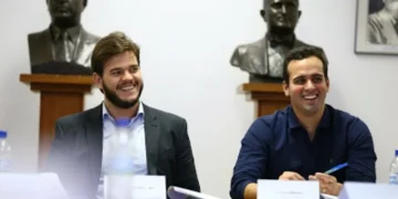 Ex-vice de Bruno, Lucas diz que prefeito faz “gestão catastrófica” em Campina Grande