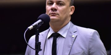 Em meio a racha no PL, Cabo Gilberto minimiza tom com Marcelo Queiroga e mira ataques em Wellington Roberto: “É Lula”