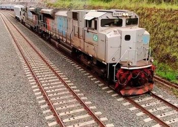 Lula inaugura terminal da Ferrovia Norte-Sul em Goiás