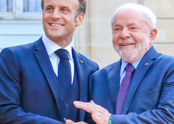 Lula e Macron conversam sobre acordo entre Mercosul e União Europeia