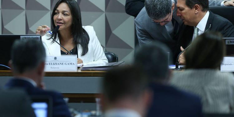 CPMI do Golpe quer ouvir Braga Netto, Augusto Heleno e Anderson Torres