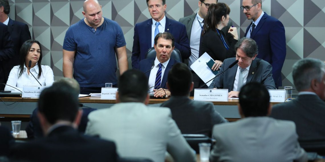 CPMI mantém deputado investigado por participar de atos golpistas