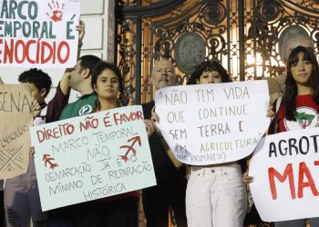 ONGS promovem ato no Rio contra desmonte socioambiental no país
