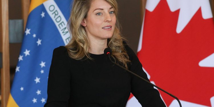 Lula recebe chanceler canadense Mélanie Joly