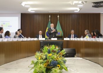 Lula pede agilidade na nomeação de aliados do governo