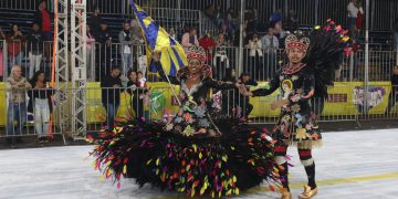 Brasília tem desfile de escolas de samba em período junino