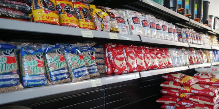 Cesta básica, remédios, streaming: o que muda com reforma tributária