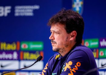 Fernando Diniz afirma que realiza um sonho na seleção brasileira