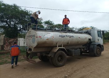 Operação Carro-Pipa distribui água potável em 58 comunidades da Zona Rural de Campina Grande