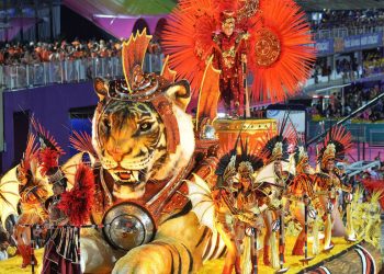 Livros inspiram enredos de escolas de samba do Rio no carnaval de 2024