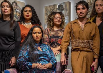 Exposição transforma dor de mulheres em processo de cura