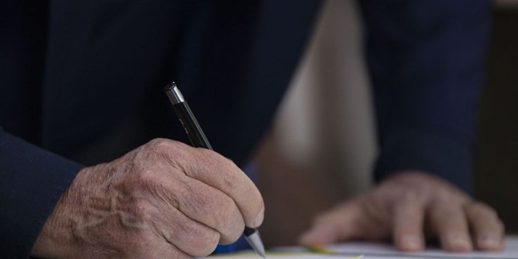 Bolsa Atleta será estendida a mulheres grávidas e puérperas