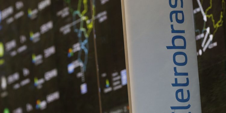 Eletrobras manterá Luz para Todos por mais 12 meses