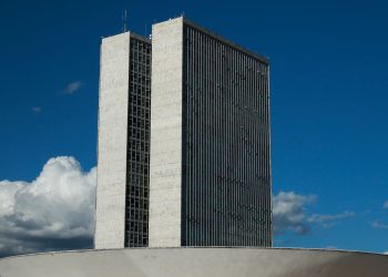 Câmara conclui votação da reforma tributária