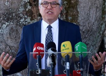 Após reforma tributária, governo faz esforço para votação de 3 textos