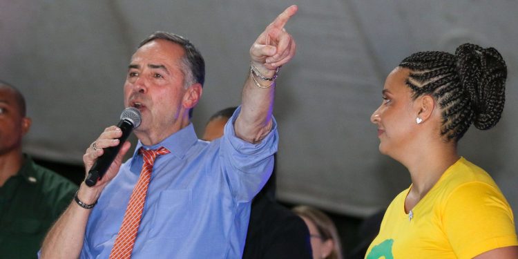 Barroso diz que não quis ofender eleitores de Bolsonaro em fala na UNE