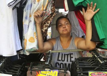 Camelôs do Rio de Janeiro criam centro de convivência e serviços