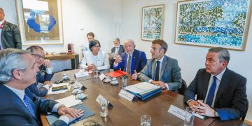 Presidentes apelam por eleições transparentes na Venezuela