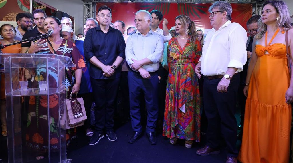 João Azevêdo e ministro Márcio França abrem 37° Salão do Artesanato Paraibano e assinam convênio para fortalecer ainda mais o segmento