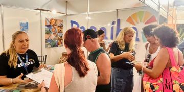 PBTur atende turistas no Salão do Artesanato e no Centro Turístico de Tambaú