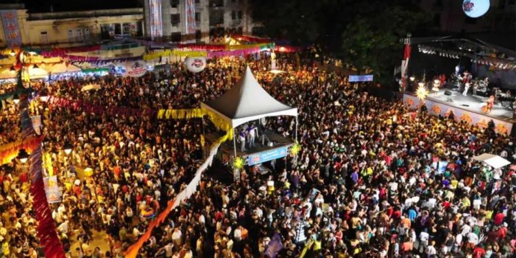 TV Assembleia transmite em canal aberto abertura do Folia de Rua 2024