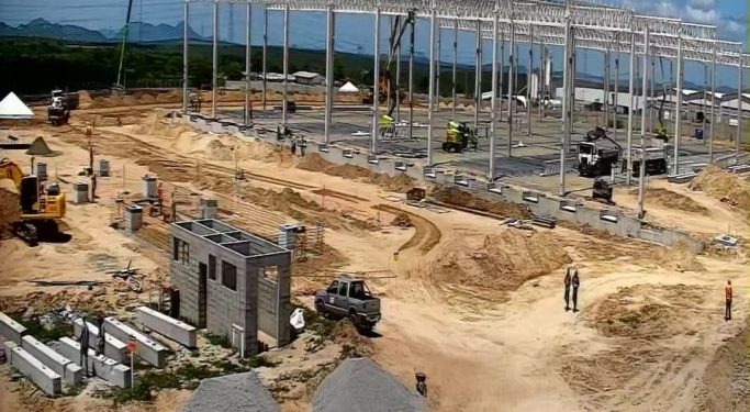 Prefeito Bruno Cunha Lima visita às obras de estruturação do Centro de Distribuição da Bartofil em Catolé de Boa Vista