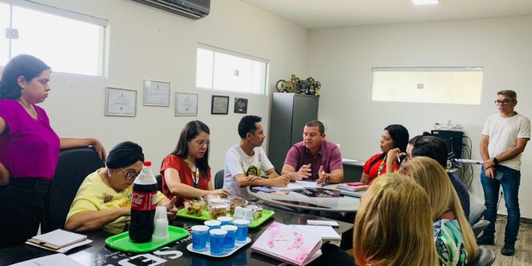 Reunião define dia e horário para o Quadrilhão e maior “Bolo de Milho do Mundo”, eventos realizados pela Sejel dentro do São João de Campina Grande