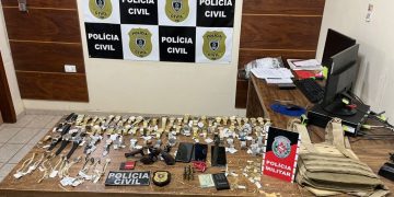 Operação conjunta prende suspeitos de roubo a joalheria, apreende armas e recupera objetos em São Bento