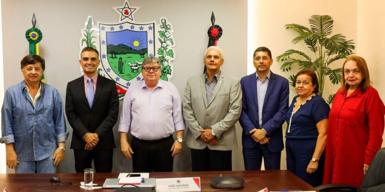 João Azevêdo destaca avanços do programa Paraíba Rural Sustentável e investimentos na agricultura familiar em reunião com o Banco Mundial