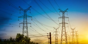 MP para reduzir conta de luz deve provocar aumento em futuro próximo, alertam especialistas