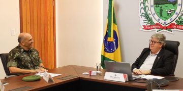 João Azevêdo recebe visita de cortesia de Comandante Militar do Exército no Nordeste e destaca potencialidades do estado