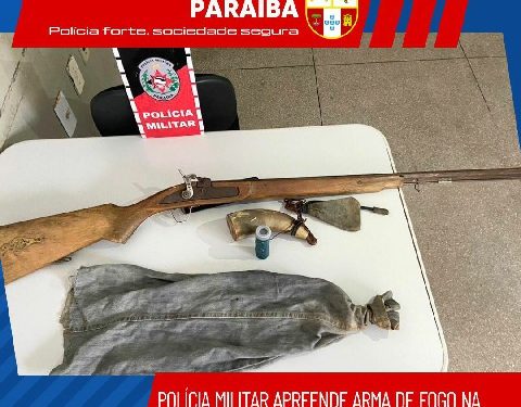 POLÍCIA MILITAR APREENDE ARMA DE FOGO NA CIDADE DE TEIXEIRA.