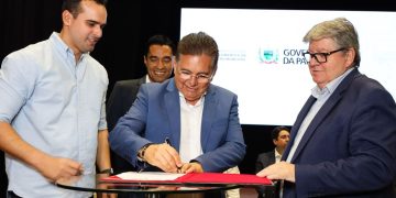 João Azevêdo autoriza pagamento de R$ 133,2 milhões de emendas dos deputados estaduais que beneficiam 207 municípios