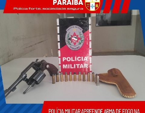 POLÍCIA MILITAR APREENDE ARMA DE FOGO NA CIDADE DE TEIXEIRA.