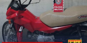 POLÍCIA MILITAR APREENDE MOTOCICLETA ADULTERADA NA CIDADE DE TEIXERA