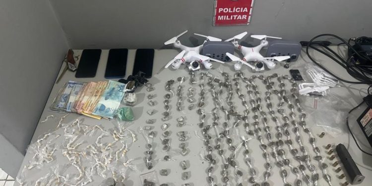 Polícia prende suspeito com mais de 480 porções de drogas em Bayeux