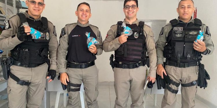 POLÍCIA MILITAR PARTICIPA DA SEMANA NACIONAL DA PESSOA COM DEFICIÊNCIA INTELECTUAL E MÚLTIPLA EM TEIXEIRA.