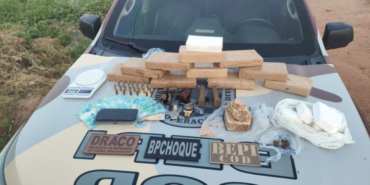 Ação conjunta prende foragido da justiça com 11 quilos de pasta base de cocaína em Cajazeiras