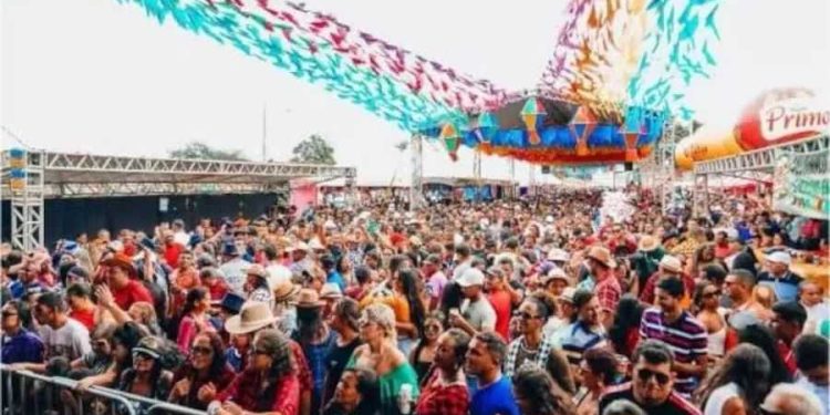 O Maior São João do Mundo: Folha de São Paulo repercute festa no distrito de Galante