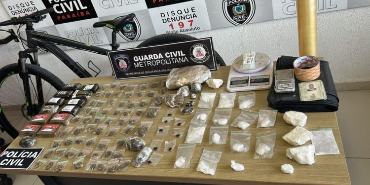 OPERAÇÃO IMPACTO 3: Polícia Civil prende suspeito por tráfico de drogas em João Pessoa OPERAÇÃO IMPACTO 3: Polícia Civil prende suspeito por tráfico de drogas em João Pessoa